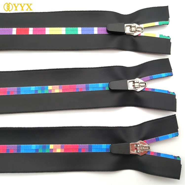 Color waterproof zipper