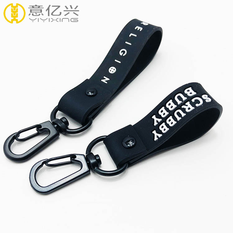 Short lanyard keychain