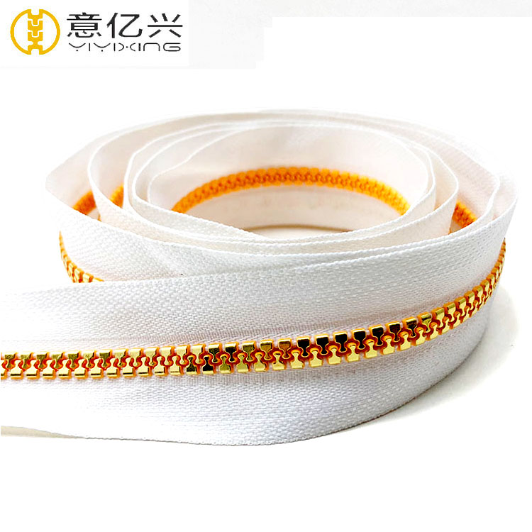 Zipper manufacturer