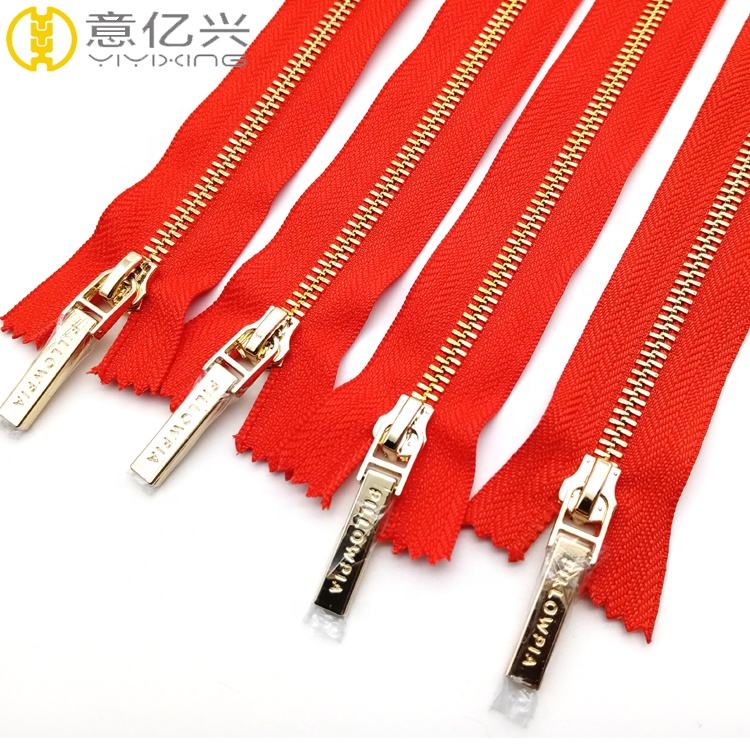 Metal zipper manufacturer