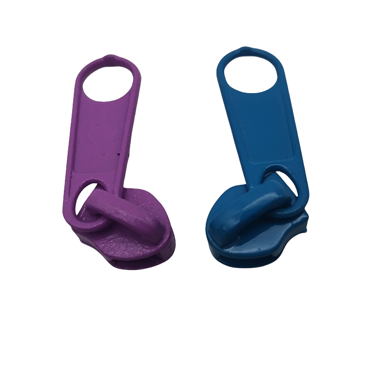 small plastic zipper pull