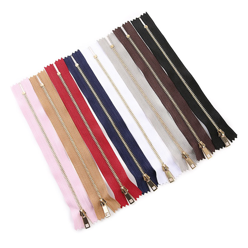 What is a metal zipper?