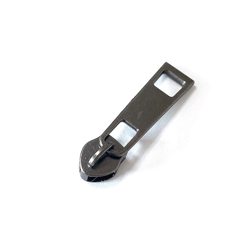 Black Metal Zipper Pulls