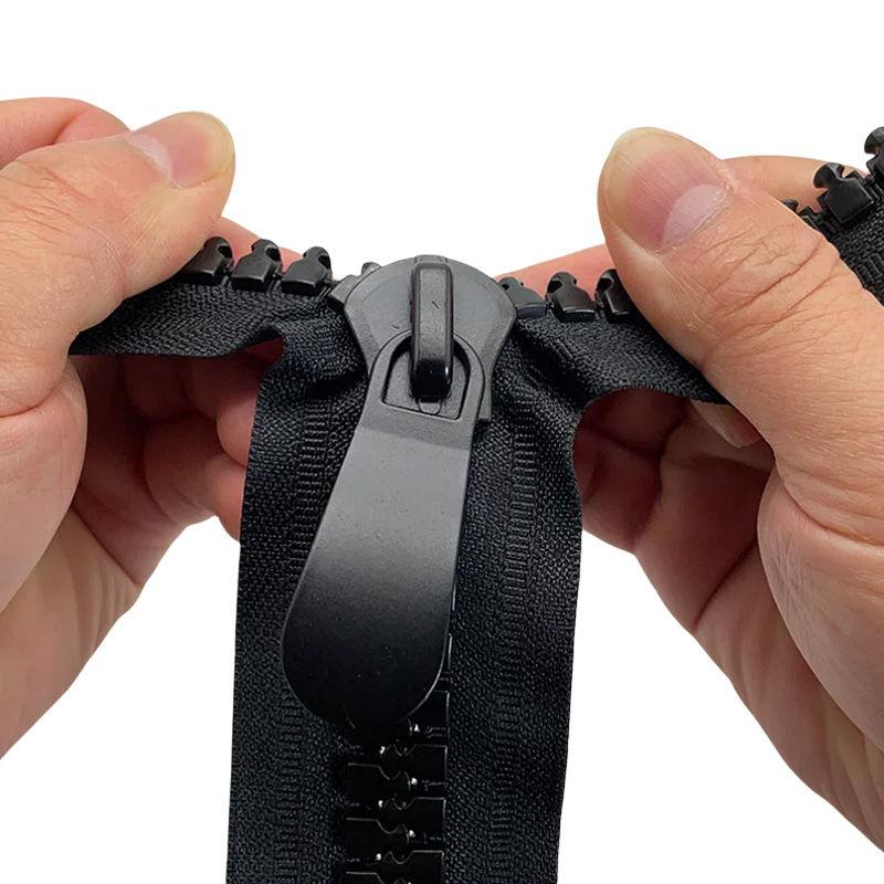 Large Plastic Zipper
