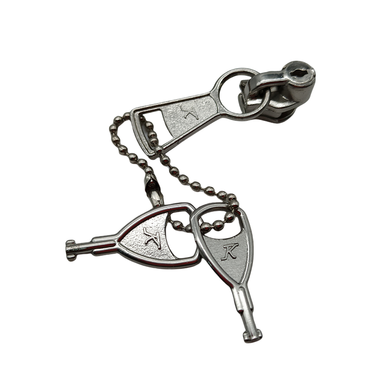 Locking Zipper Pull