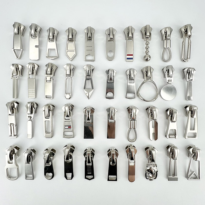 Custom Zipper Pull Tags