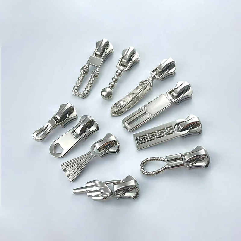 Auto Lock Zipper Puller